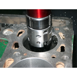 Cylinder Drilling & Fine honing 1 (oversize piston)